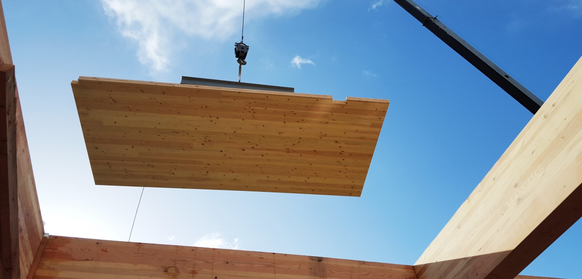 1568737753_flying-CLTbanner