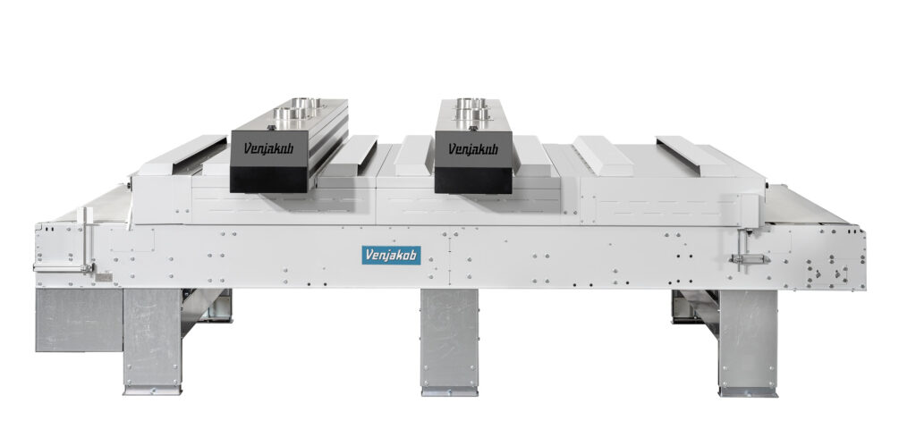 2023_UV-Trockner ARC zwei ModuleWalzenauftragmaschine für Lack 2023_UV-Trockner ARC zwei Module
Walzenauftragmaschine für Lack